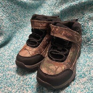 Toddler shoes camo